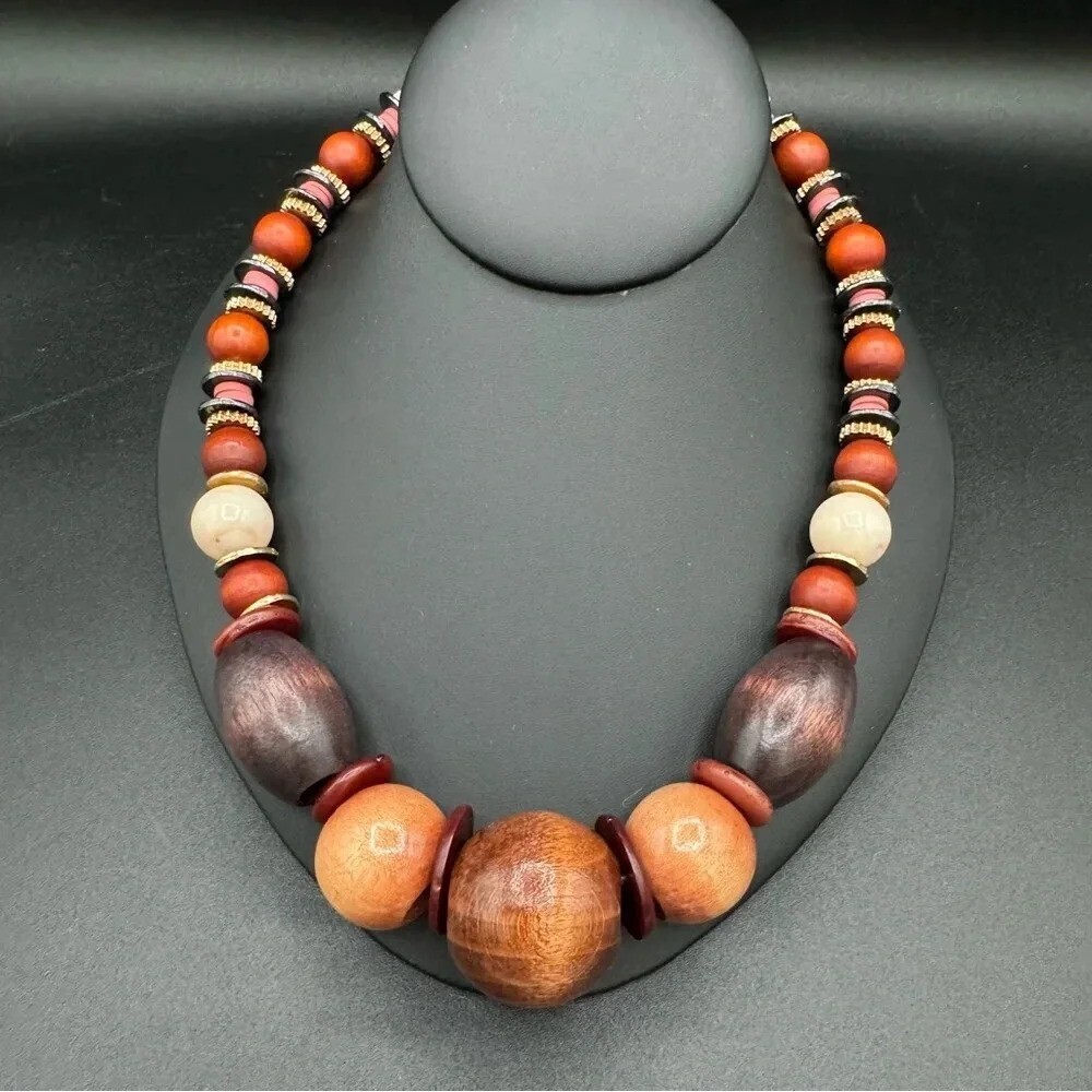 Vintage 70s Wood Beaded Necklace Boho Chunky Artsy Jewellery